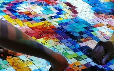 Atelier participatif Carton-pixel avec la compagnie L minuscule