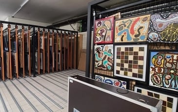Visite guidée des réserves du fonds régional d'art contemporain