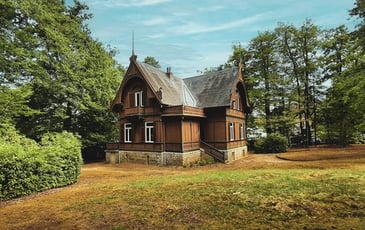 Visite guidée : le chalet suédois, pépite de l'Exposition universelle de 1889